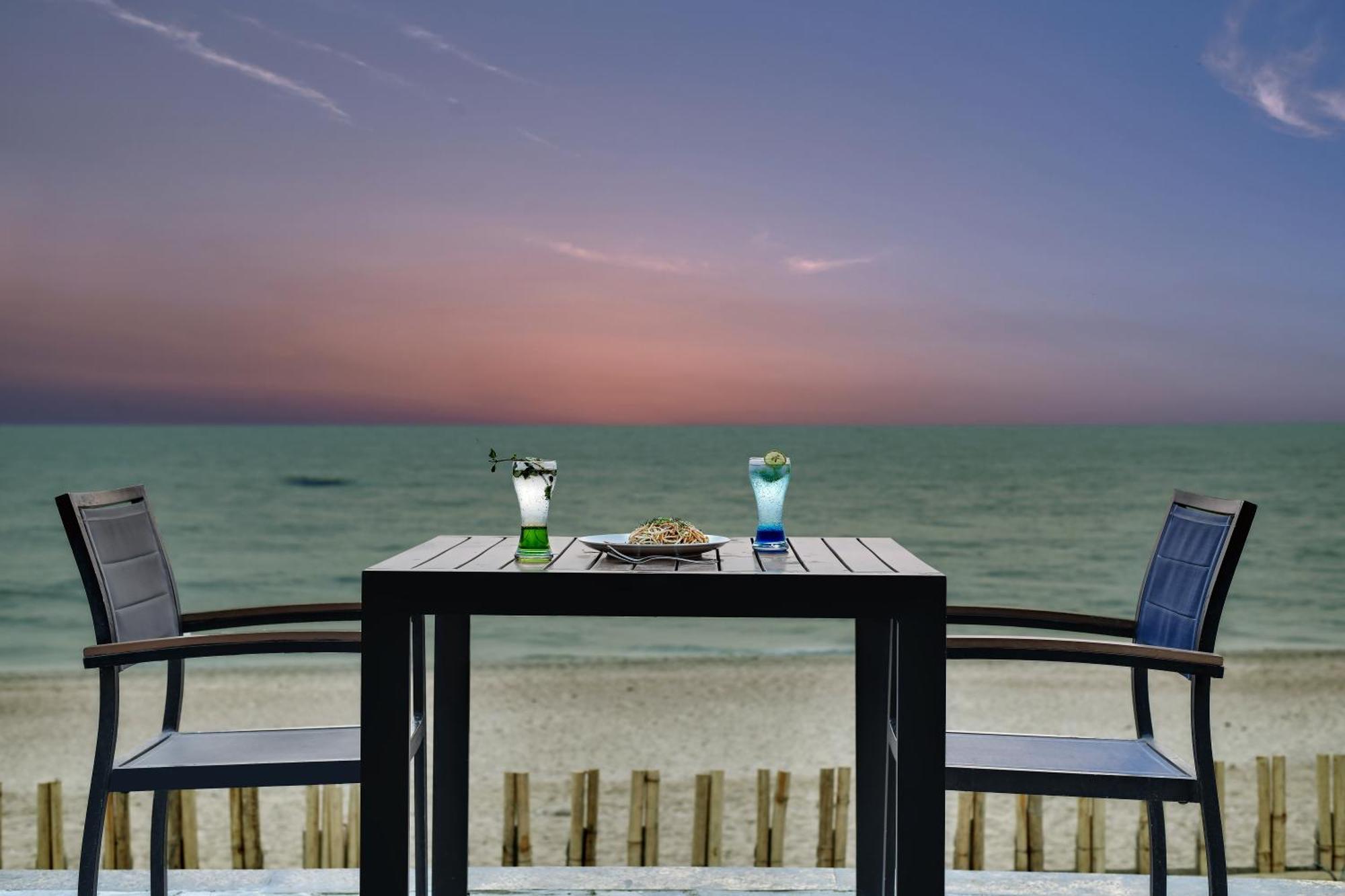 The Fern Leo Beach Resort , Madhavpur Porbandar Bagian luar foto