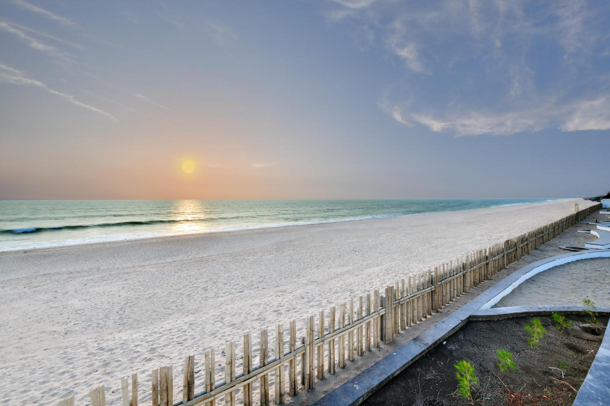 The Fern Leo Beach Resort , Madhavpur Porbandar Bagian luar foto
